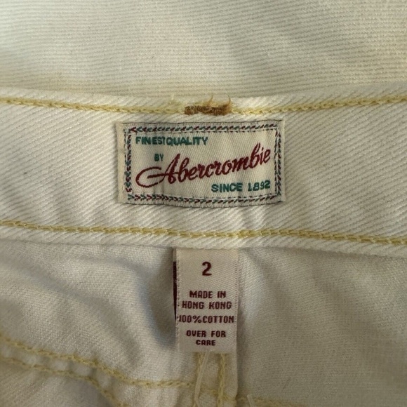 Abercrombie & Fitch Size 2 Solid White Low-Rise Straight Leg Denim Ankle Jeans - Picture 4 of 4